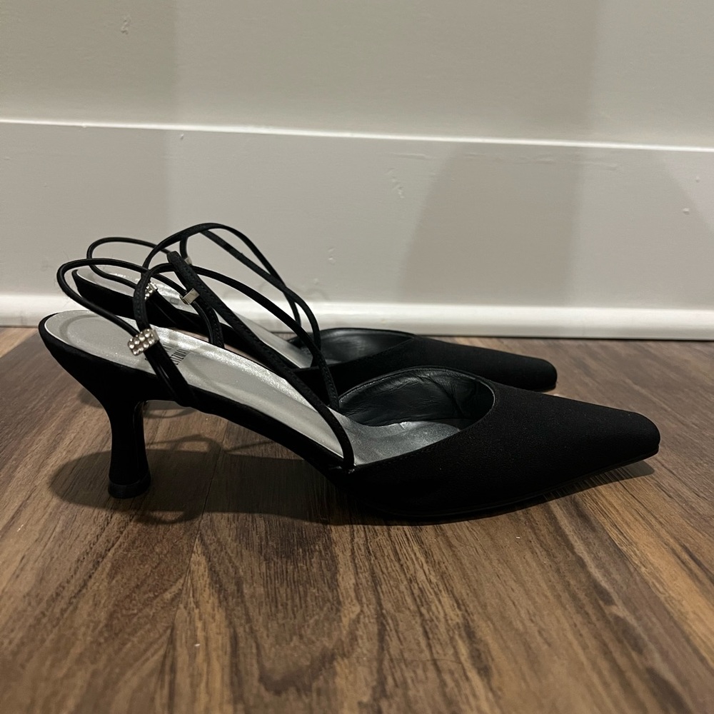 Stuart Weitzman Black Pointed Toe Slingback Kitten Heels